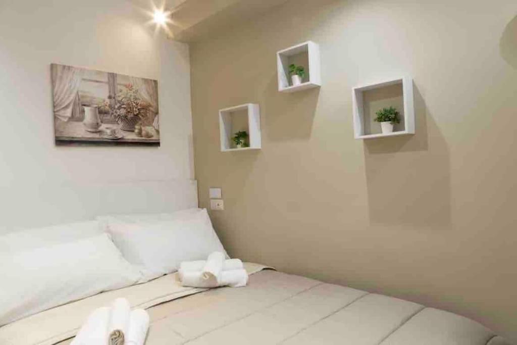 Casina In Centro Storico Apartment Naples Luaran gambar
